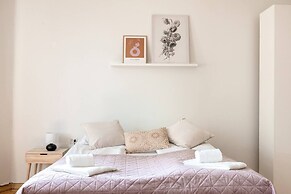 2ndhomes Spacious & Cozy 1BR Home