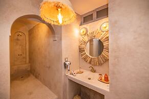 Riad Tizou