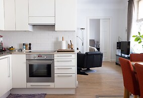 2ndhomes Beautiful 94m2 2BR Home w Sauna
