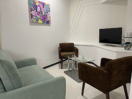 Zenibako House 1F