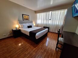 EPIQUS HOTEL