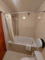 EPIQUS HOTEL