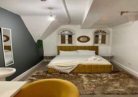 Molly Central House