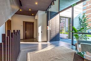 Icon H 505 Suite Business