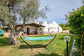 La Casa Sulla Roccia Trulli Pool