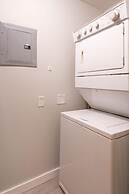 Mountain View 2 Bedroom Condo-Top Floor