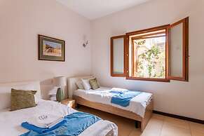 Harbour Views Gozitan Villa Shared Pool