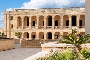 Harbour Views Gozitan Villa Shared Pool