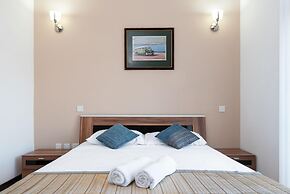 Harbour Views Gozitan Villa Shared Pool
