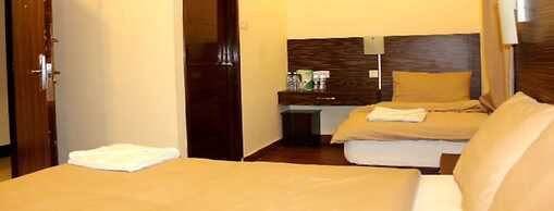 GOLDEN PALACE HOTEL
