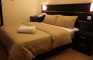GOLDEN PALACE HOTEL