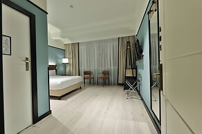 EA Exclusive Hotel