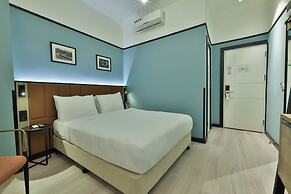 EA Exclusive Hotel