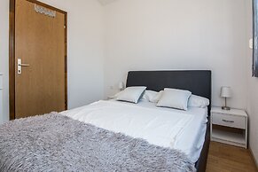 Apartment Wenig
