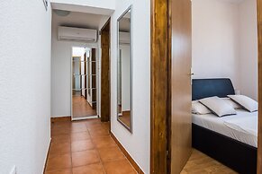 Apartment Wenig