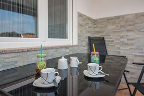Apartment Wenig