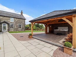 Plas Iolyn