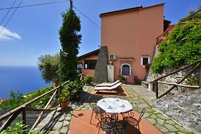 Casa Lella in Furore