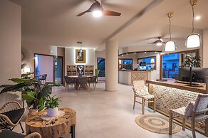 Cretan Seaside Boutique Hotel