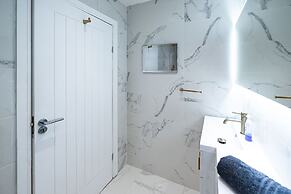 Manhattan Luxury Suites