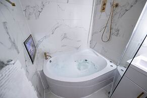 Manhattan Luxury Suites