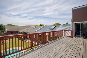 Fairview Crescent 03 by CTHA