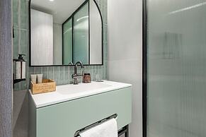 Luster Hotel