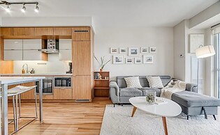 Skyline Suites - Next to MTCC, ACC & CN Tower