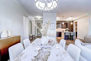 Skyline Suites - Next to MTCC, ACC & CN Tower