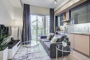 Skyline Suites - Next to MTCC, ACC & CN Tower