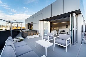 Quarters A1- Luxurious & Spacious