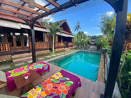 Shivananda Antique Villas by EPS