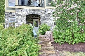 Les Eaux 227-1 by Escapades Tremblant