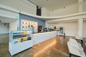 Crest72 Hotel