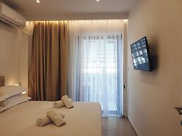Eantos Studios and Suites