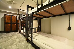 KOKO Hostel- Adults Only