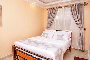 TRIPLINQ HOTEL & RESORT