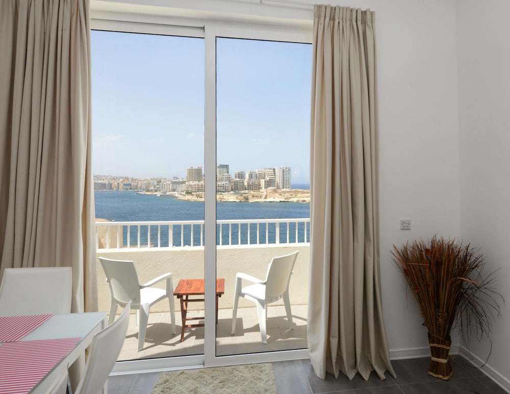 Vallettastay Harbor Gem 1 bedroom