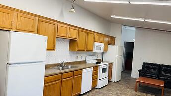 6 Plex Rental