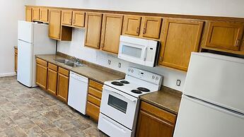 6 Plex Rental