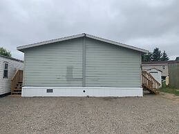 6 Plex Rental