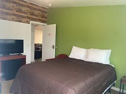 6 Plex Rental