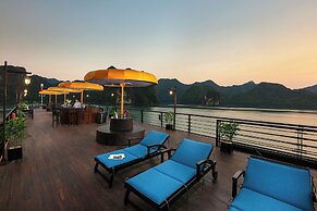 Nostalgia Halong Cruise