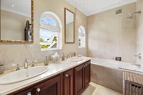 Wild Cane Ridge 2 by Island Villas