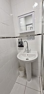 LilyRose Hotel