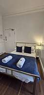LilyRose Hotel