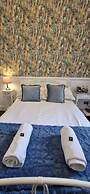 LilyRose Hotel