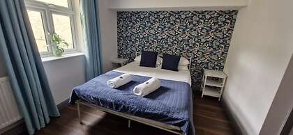 LilyRose Hotel
