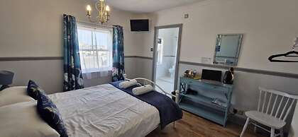 LilyRose Hotel