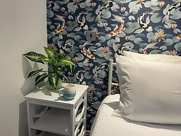 LilyRose Hotel